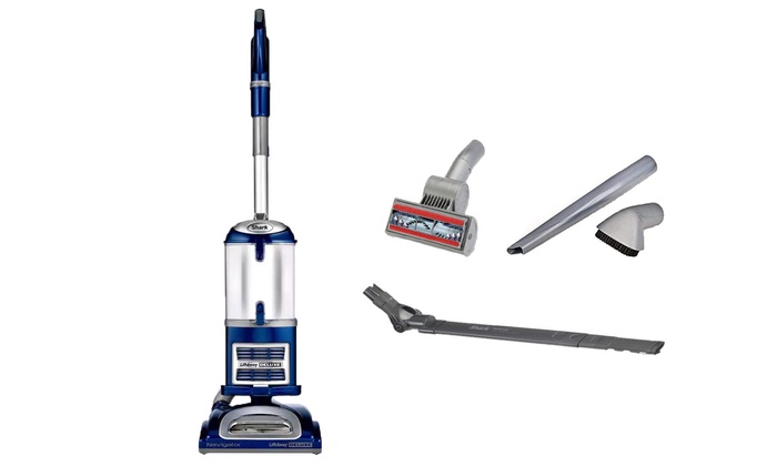 Shark Navigator Lift Away Deluxe Vacuum