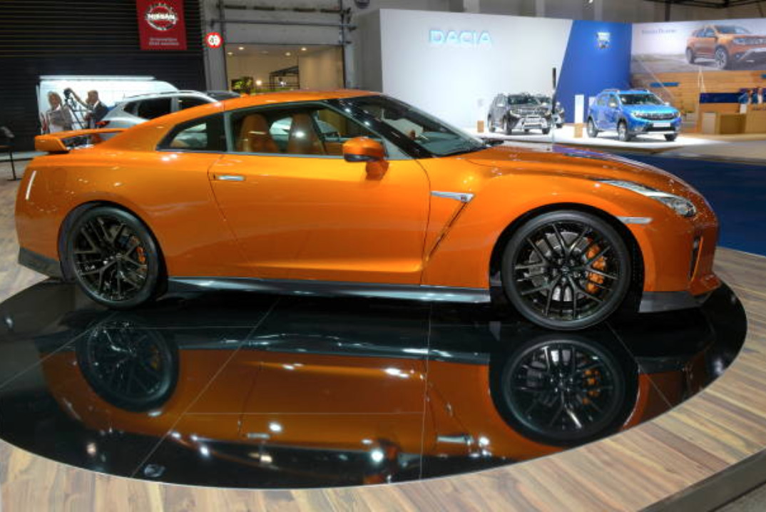 Nissan GT R