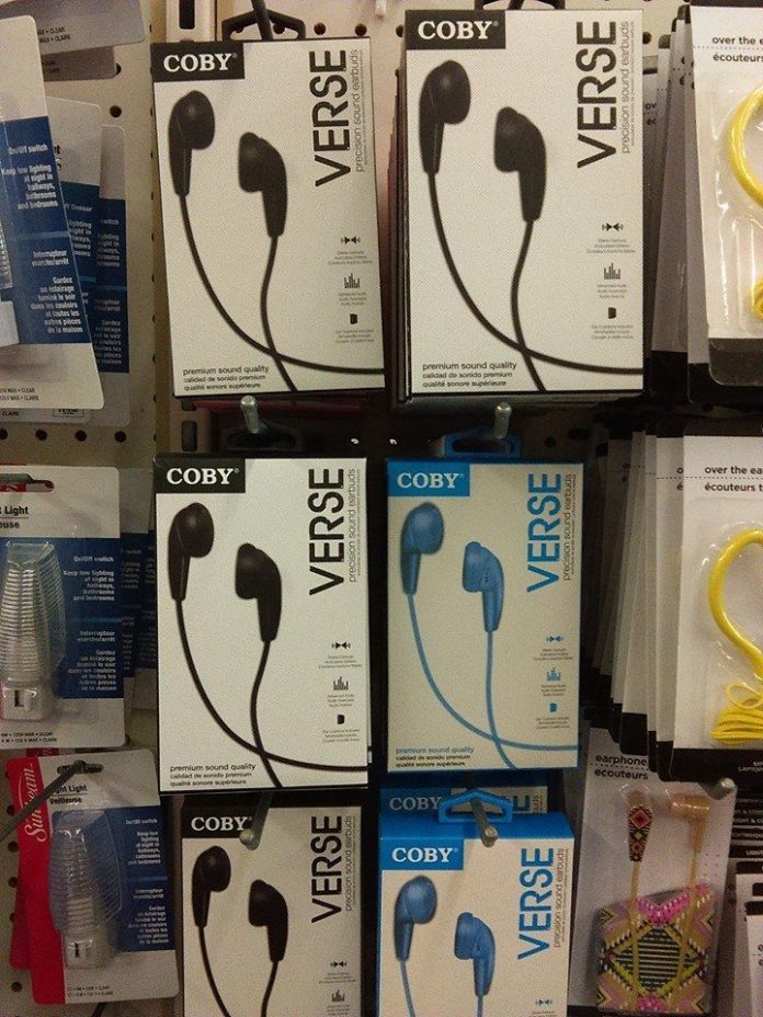 Earbuds Or Headphones