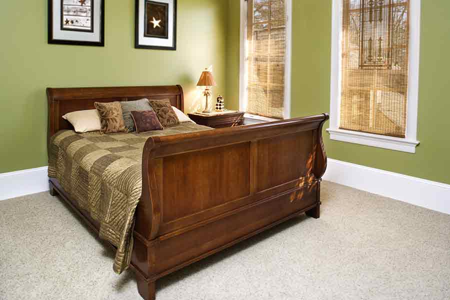 Sleigh Bed