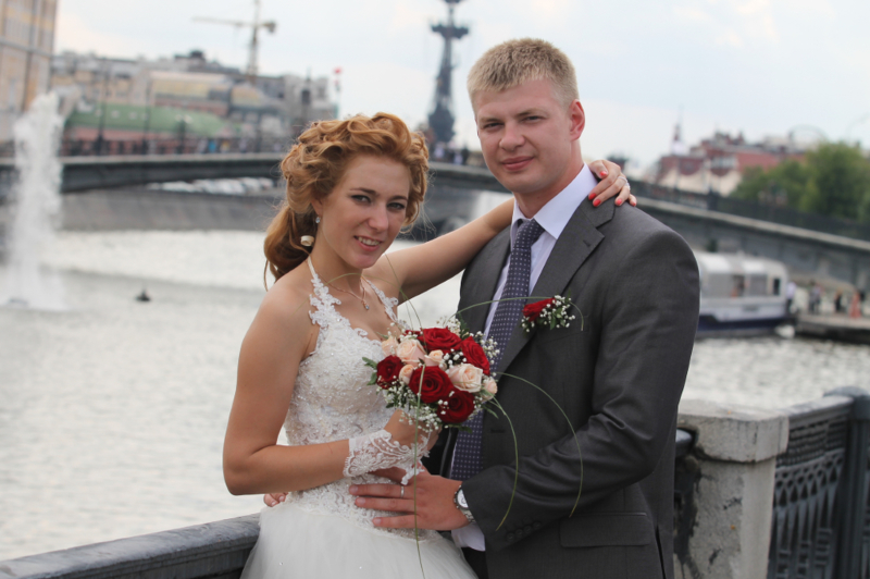 Moscow,,Russia, ,July,12,,2013:,Stylish,Wedding,Couple