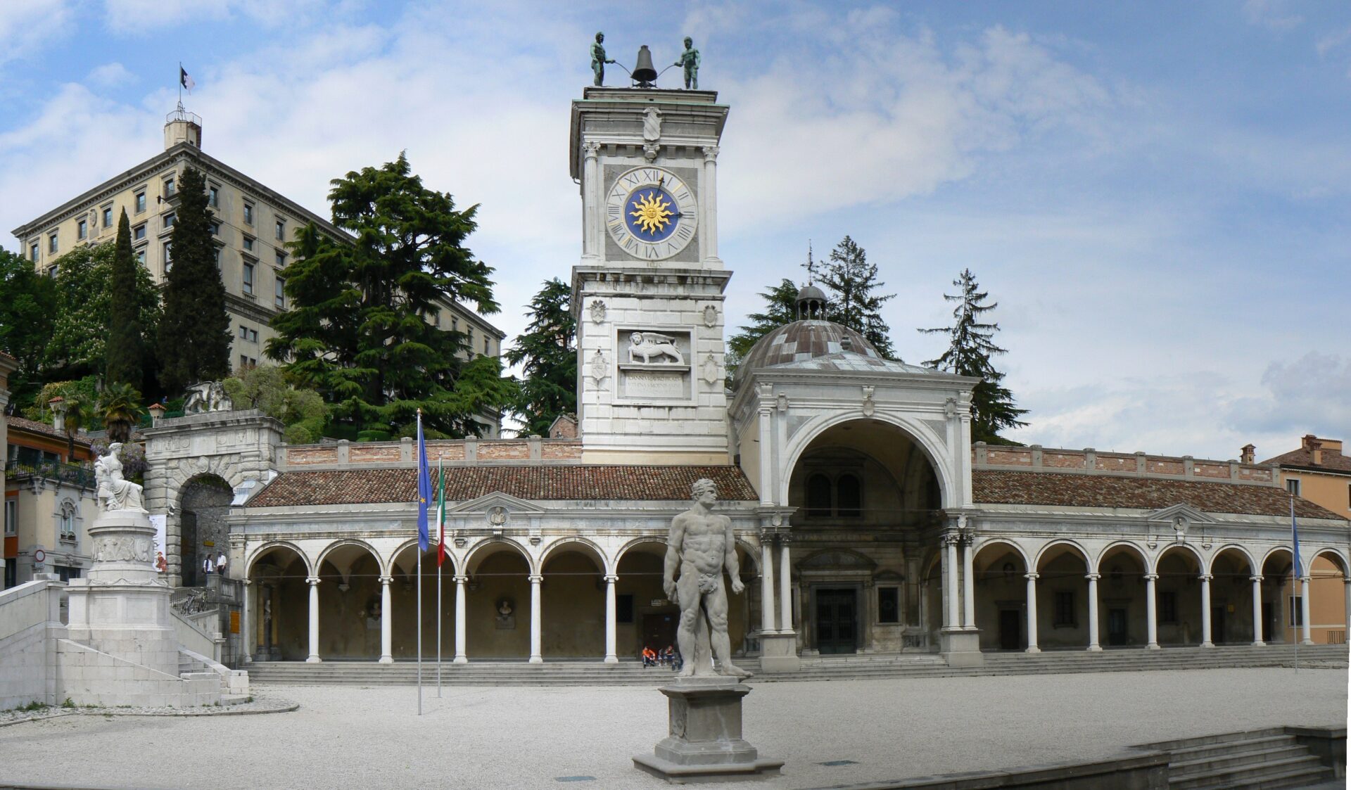 Piazza Della Liberta
